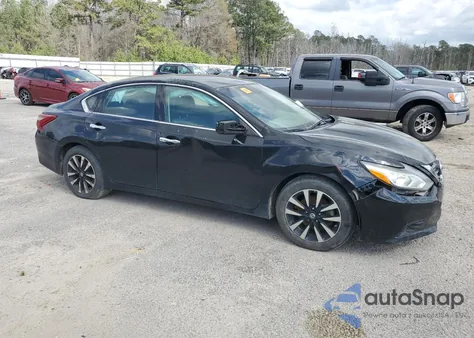 2018 Nissan Altima 2.5 из США, поврежденный, VIN 1N4AL3AP9JC273324